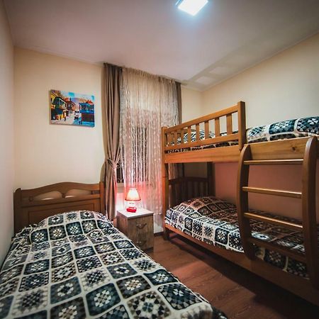 Cozy Apartment In Center Of Old Тбілісі Екстер'єр фото