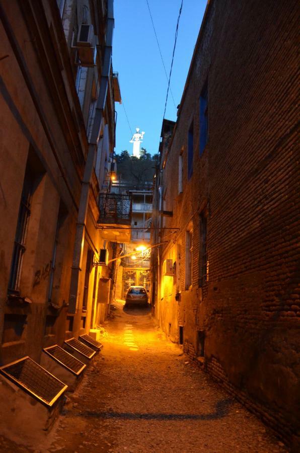 Cozy Apartment In Center Of Old Тбілісі Екстер'єр фото